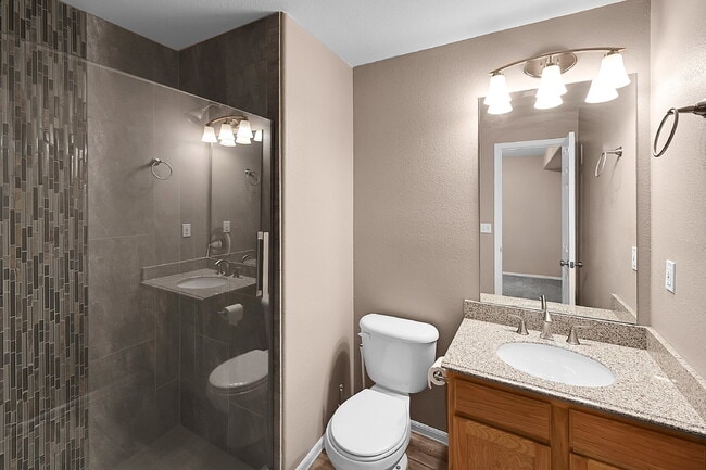 Building Photo - $2,050.00, 3 bed, 2.5 bath, located in Pal...
