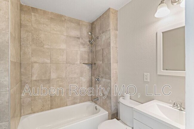 Building Photo - 5342 Park Ave