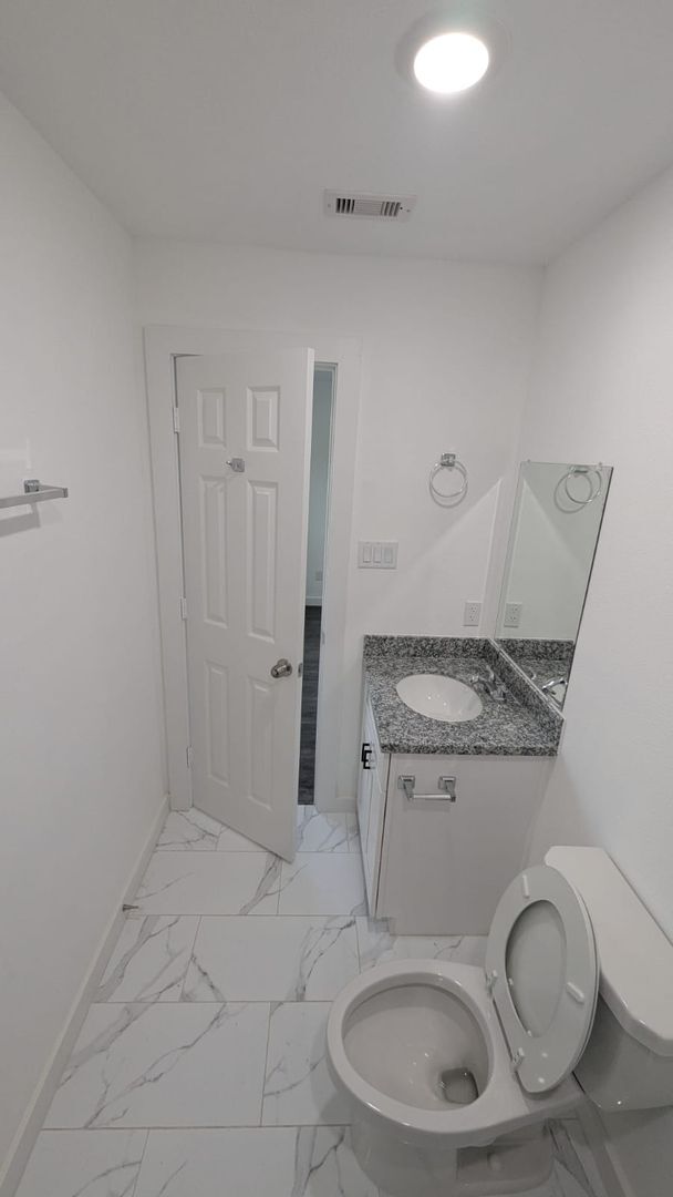 Building Photo - ? Your Houston Dream Home – 3 Beds & 2.5 B...