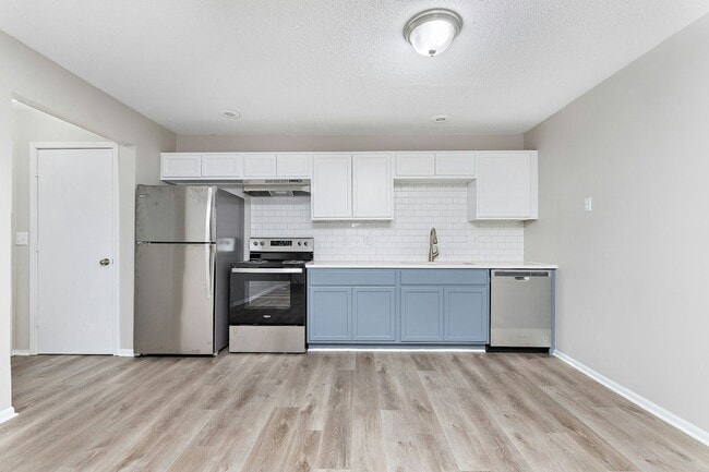Building Photo - 7401 W 61st St
