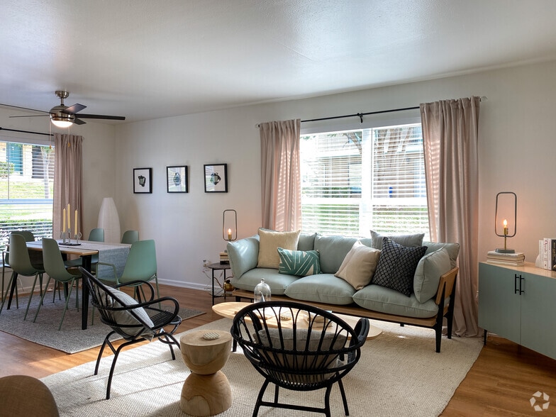 1BR, 1BA - 810SF - Tara Apartments