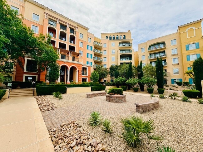 Building Photo - Live in the heart of Lake Las Vegas Village!