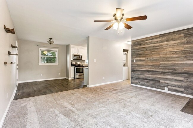Building Photo - Charming brick rancher with modern kitchen...