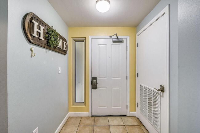 Building Photo - 104 Gulfside Ct