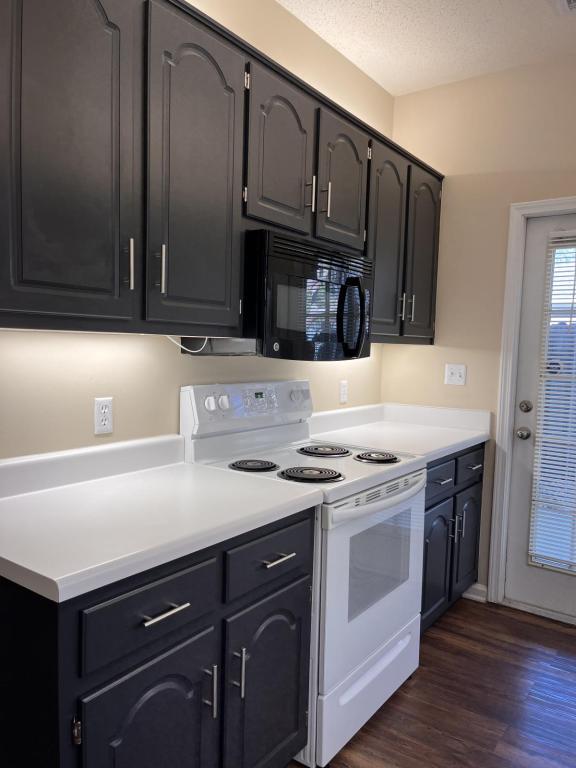 Building Photo - 625 Lanier Pl