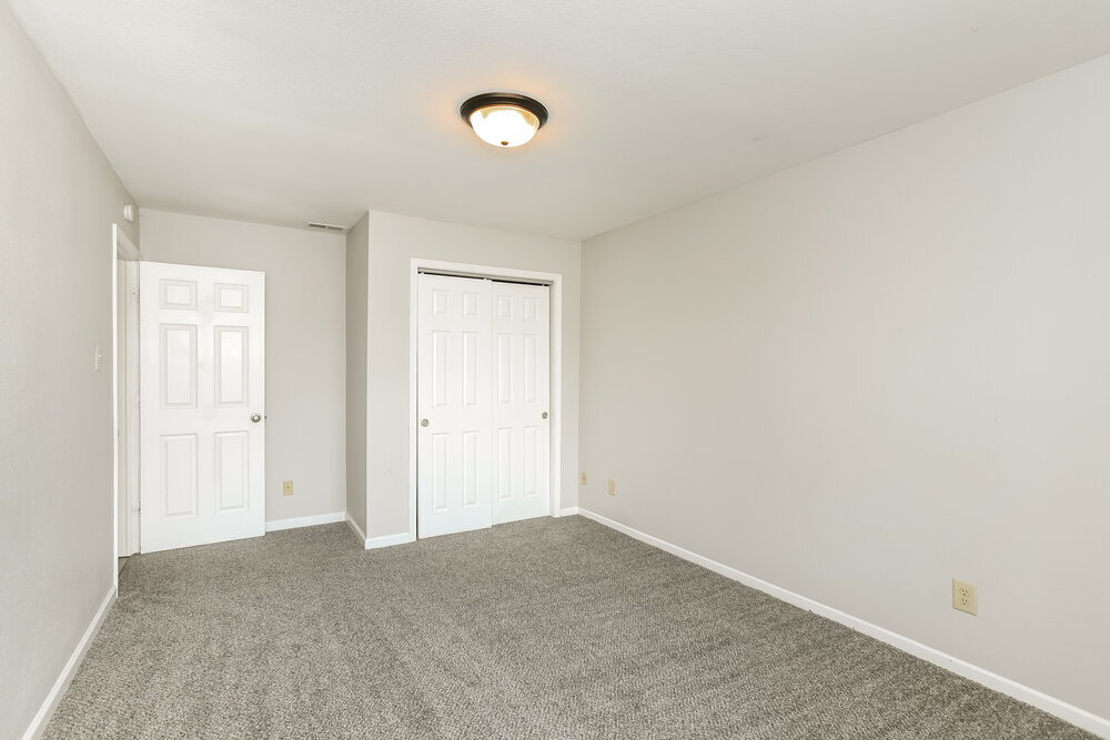 Building Photo - 10718 Pavilion Dr