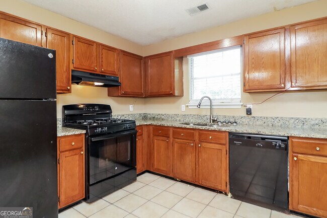 Building Photo - 1198 Oak Knoll Ct