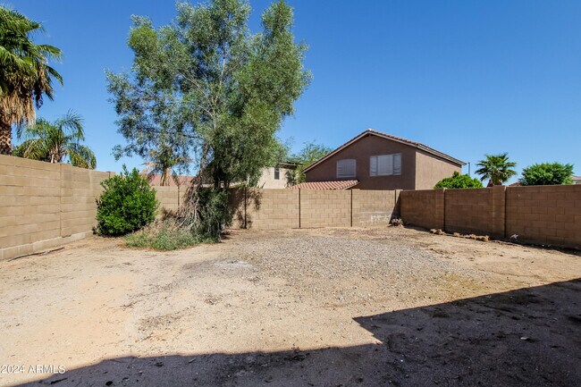 Building Photo - 14708 W Carlin Dr