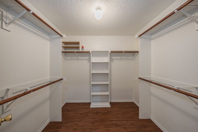 Building Photo - Spacious single story in Parks of Deer Creek