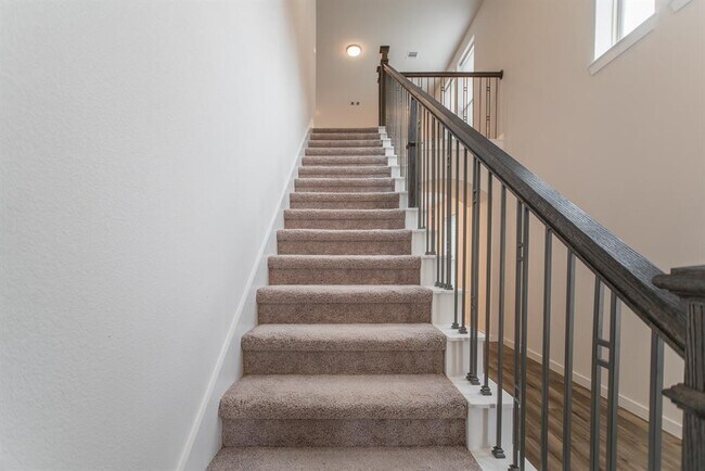 Building Photo - 7397 Mount Greylock Lp