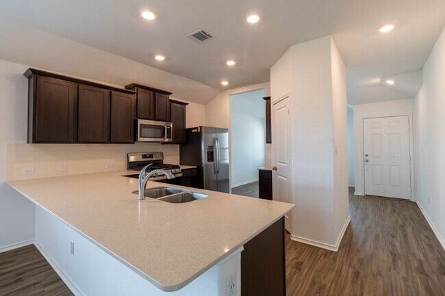 Building Photo - 5601 Bellissima Way