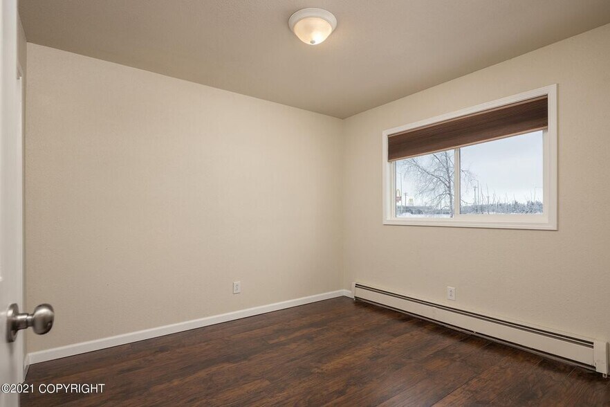 Upstairs Bdrm 2 - 9100 Noble Cir