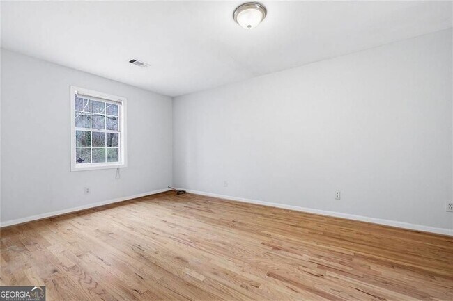 Building Photo - 1055 Autumn Crest Ct