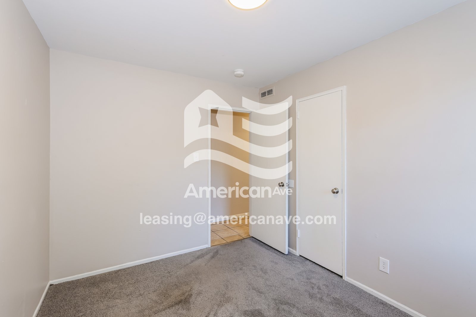 Building Photo - 693 Aldrich St NE