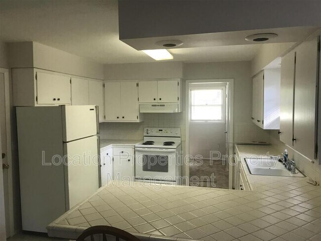 Building Photo - 2503 Missouri St
