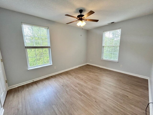 Building Photo - 3010 Winston Dr