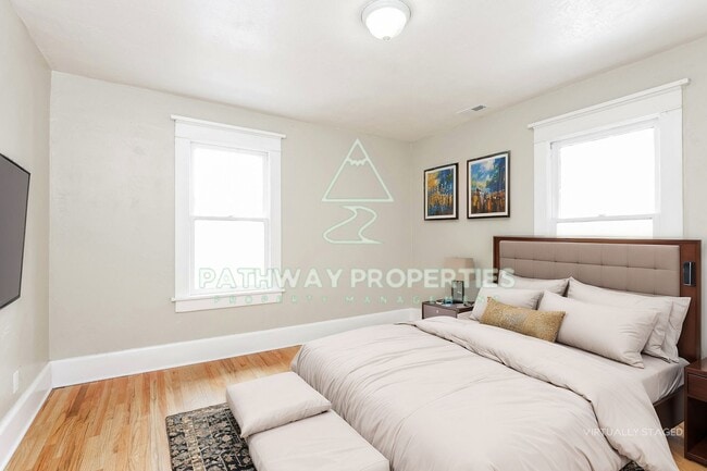 Building Photo - 318 S 1200 E