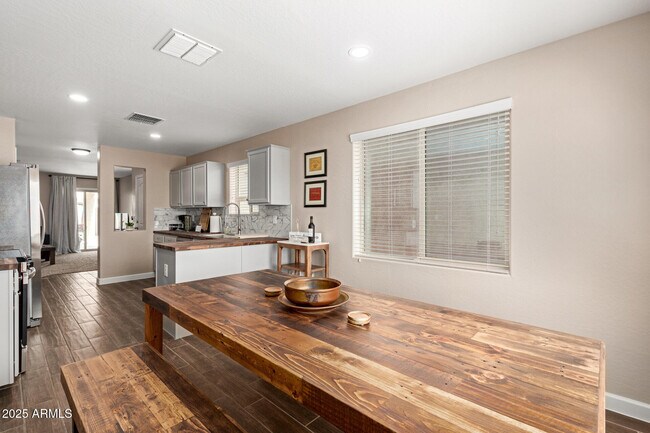 Building Photo - 4582 E Jadeite Dr