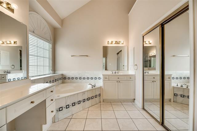 Building Photo - 3902 Harlington Ln