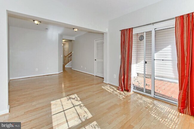 Building Photo - 5054 Grimm Dr