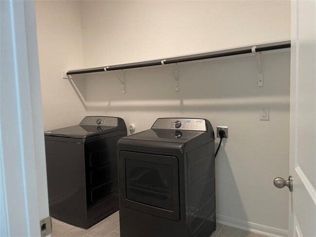 Building Photo - 314 Ashby Dr