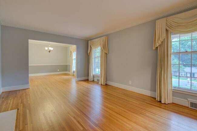 Building Photo - COMING SOON! 3 Beds| 2 Baths Updated Ranch...