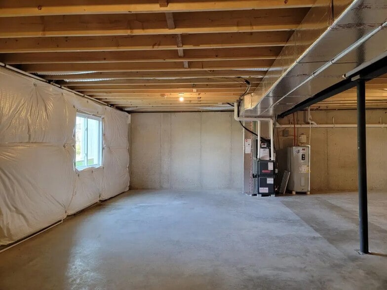 Building Photo - 126 Robert Cir