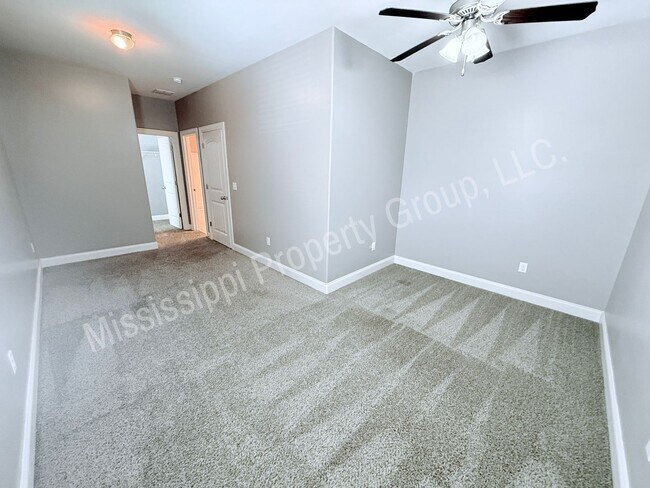 Building Photo - 4BR/4.5BA For Rent