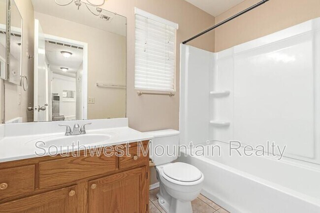 Building Photo - 541 N Granite St