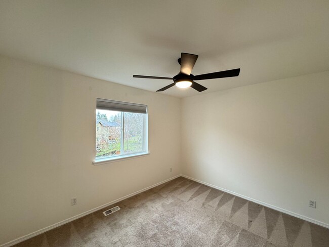 Building Photo - Spacious Home for Rent in Bothell, WA!