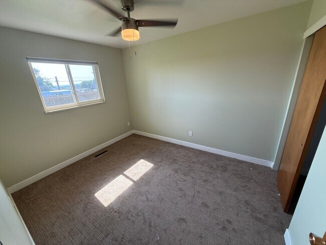 Building Photo - Coming Soon! 5 Bedrooms, 2 Bathrooms, and ...