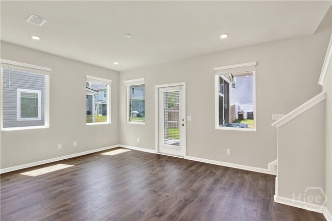 Building Photo - 132 Congo Ct