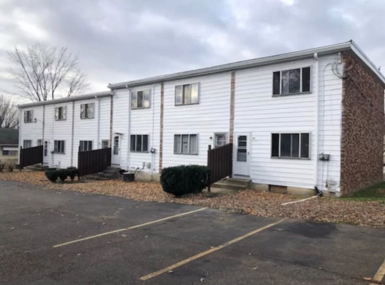 Building Photo - 844 Indian Trail