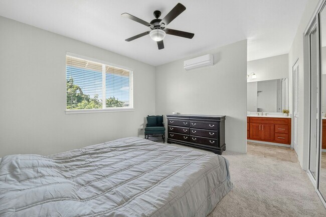 Building Photo - 724 Kakala St