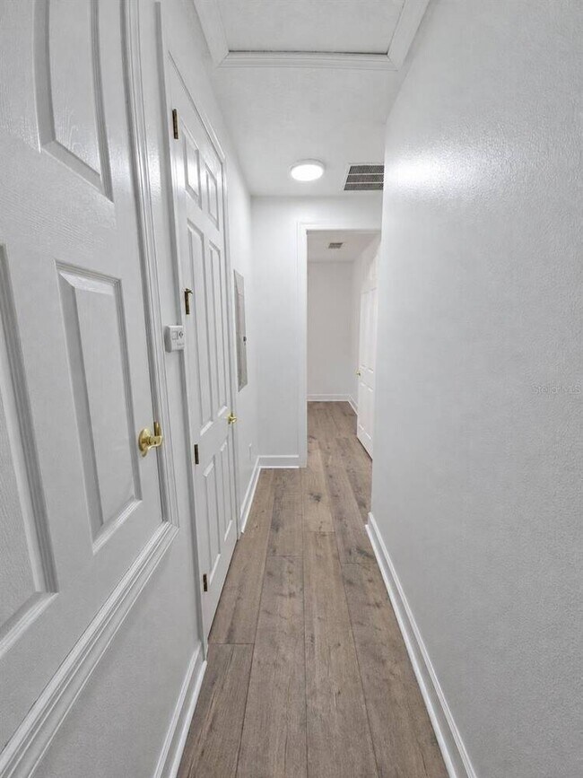 Building Photo - 1440 Stickley Ave