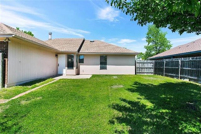 Building Photo - 1510 Gardenia Dr