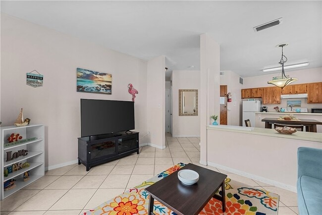 Building Photo - 15010 Leeward Dr