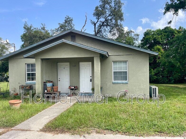 Primary Photo - 1223 Avenue L Ave