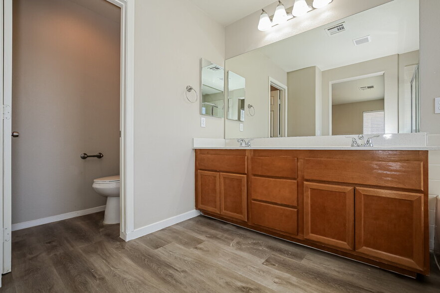 Building Photo - 927 Appaloosa Hills Ave