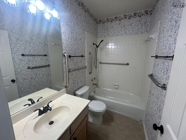 Building Photo - 2820 Judson Cir