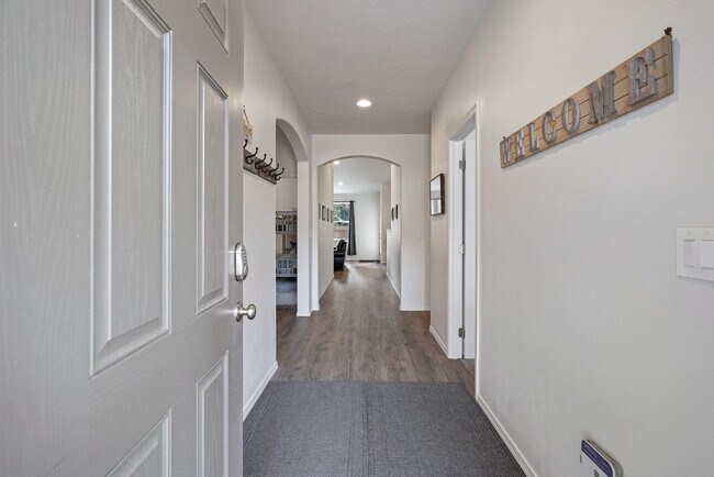 Building Photo - 17255 Avocet Dr