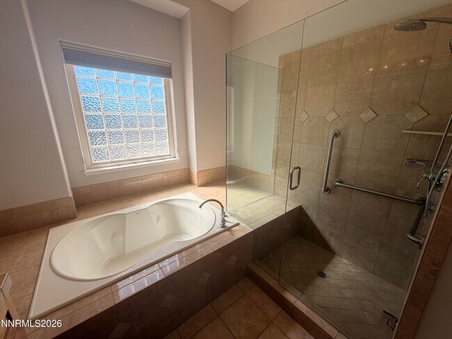 Building Photo - 4450 Desert Vista Ct
