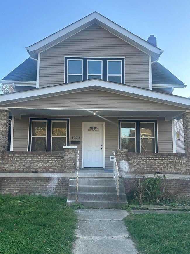 Building Photo - 1277 E 18th Ave