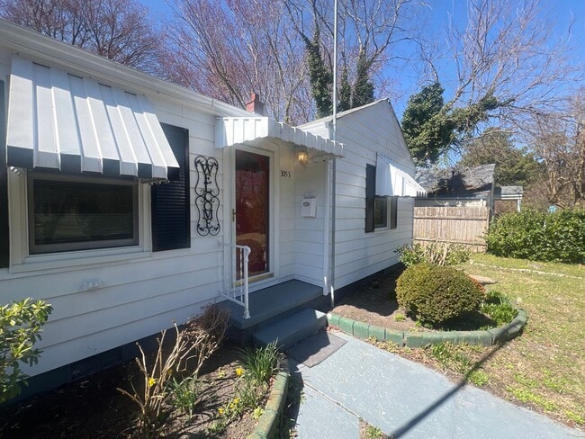 Building Photo - SHERWOOD FOREST