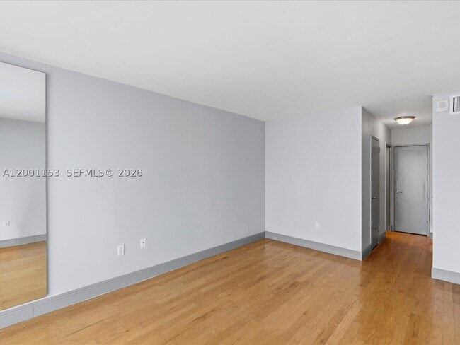 Building Photo - 1228 West Dr