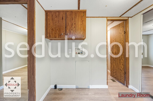 Building Photo - 354 Frankie Ln