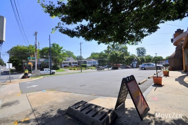 Building Photo - 2708 Dilworth Heights Ln