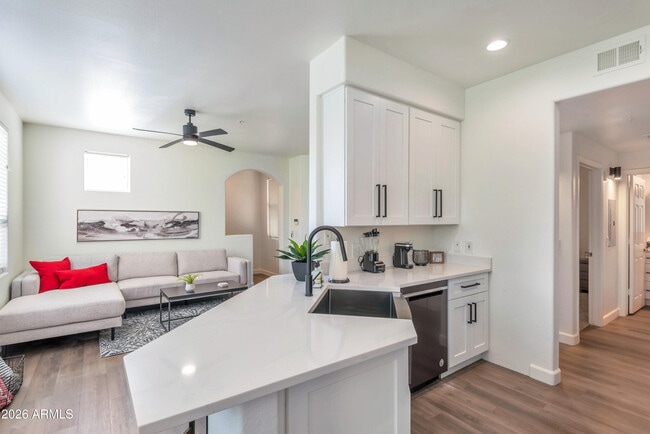 Building Photo - 29606 N Tatum Blvd