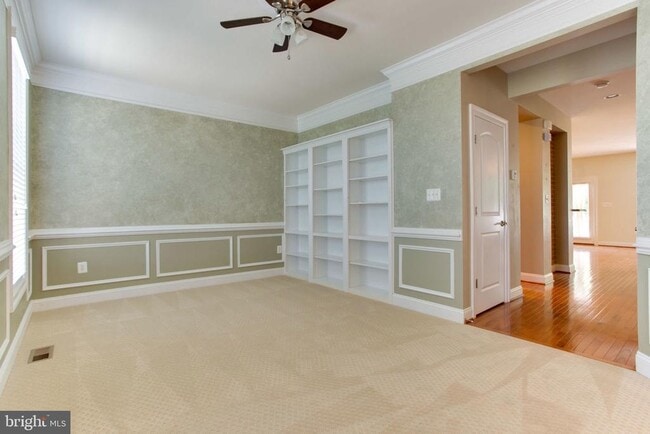 Building Photo - 16069 Pitner St