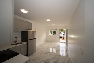 Building Photo - 45-349-349 Kulauli St